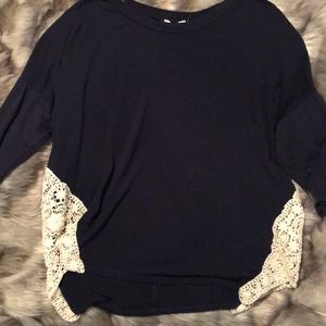 Cute lightweight shirt!